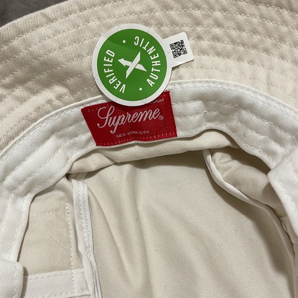 SUPREME JAQUARD LOGO TAPING BUCKET HAT - CRUSHER STONE - Picture 3 of 4